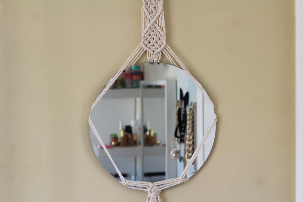 Naya Hanging Mirror